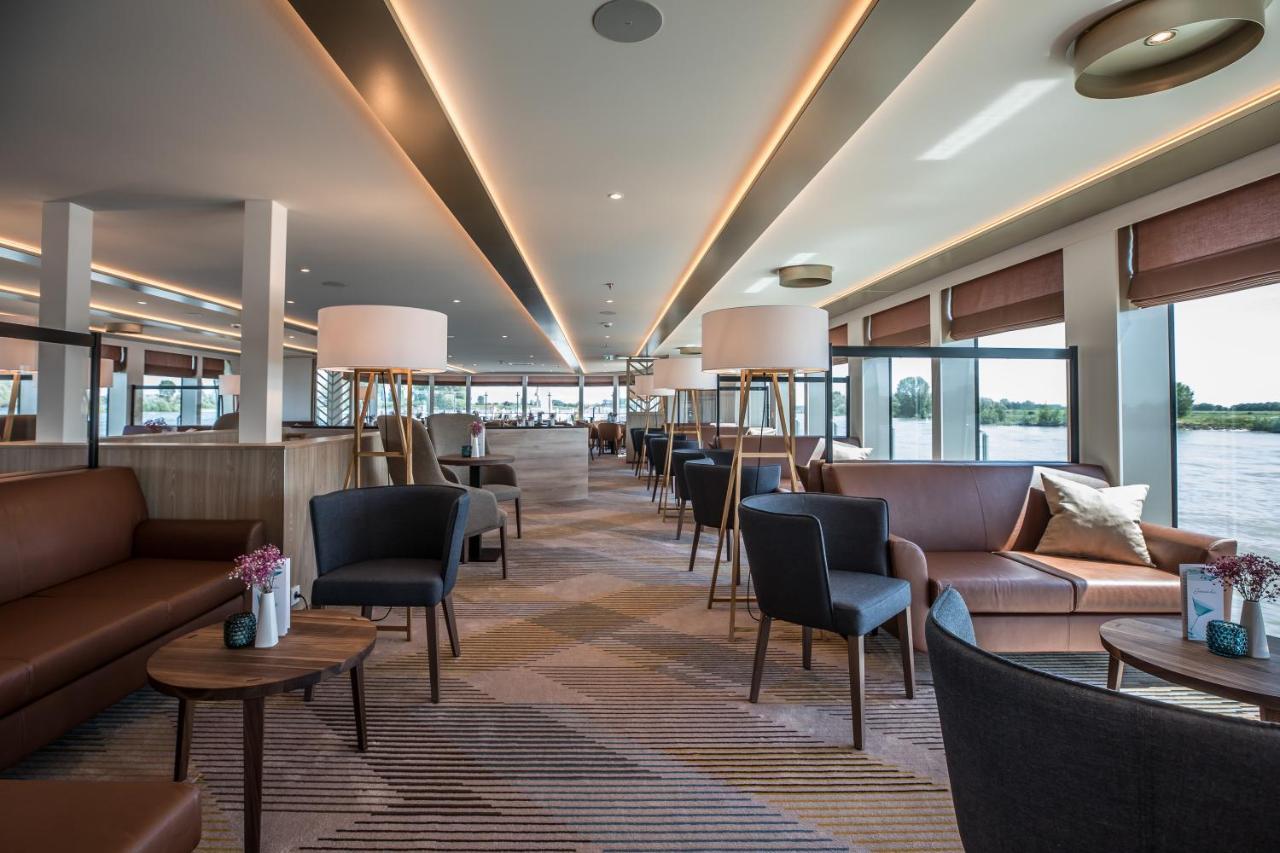 Fairtours Hotelschiff Antonia***** Botel Köln